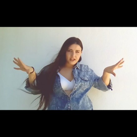 Viva Reina “A Flote”
